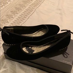 Black velvet flats!